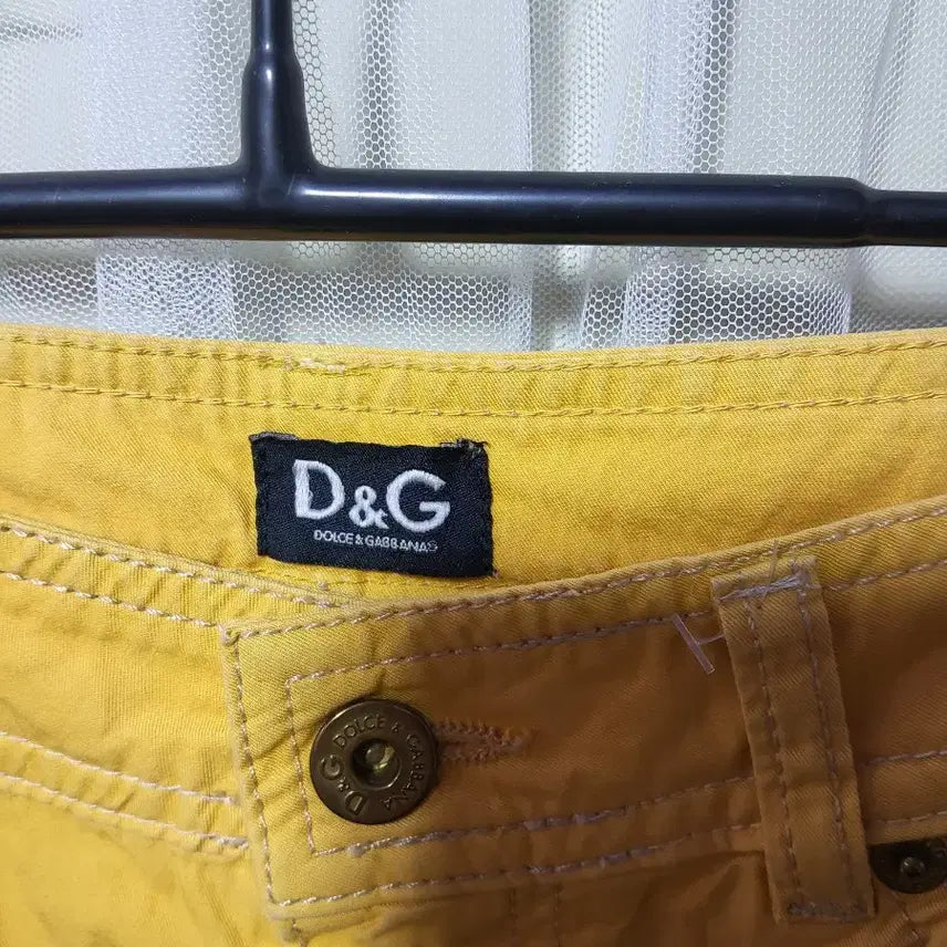 [BUNJANG] Dolce & Gabbana D&G Yellow Shorts / 돌체앤가바나 D&G 옐로우 반바지