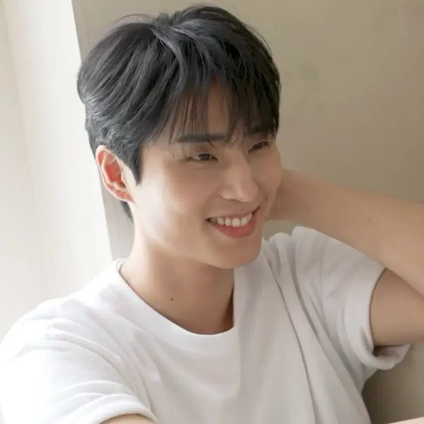 [BUNJANG] Day6 Young K 증사 키링 로켓 펜던트 / 데이식스 영케이 증사 키링 로켓 펜던트 원가 이하 양도