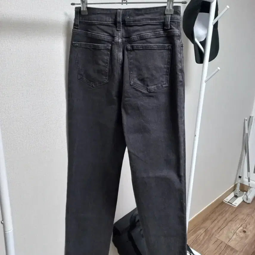 [BUNJANG] Topten Slim Straight Denim Jeans (Black) / 탑텐 슬림 스트레이트 데님 25사이즈 블랙 새상품