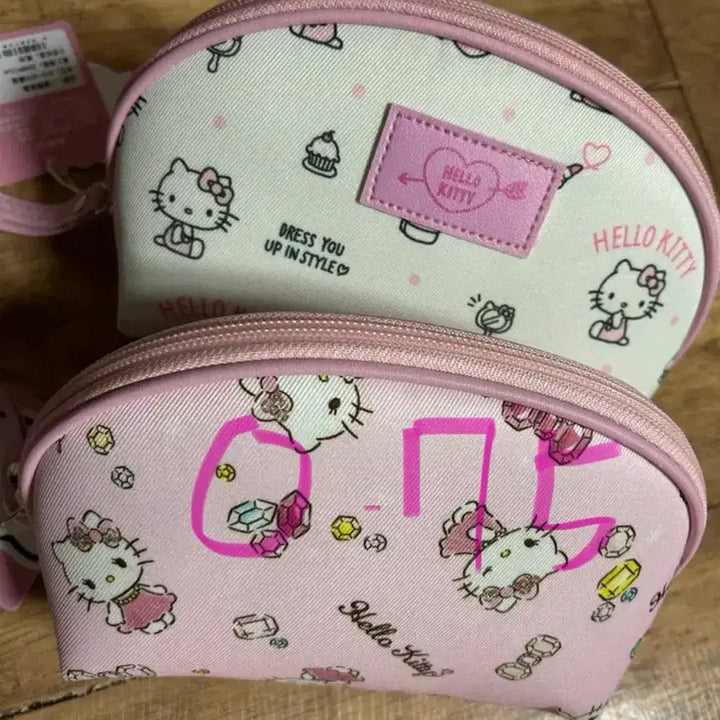 [BUNJANG] Sanrio and Crayon Shin-chan Bag and Pouch Collection / 판매) 사진 12장 산리오,짱구 가방 파우치 모음