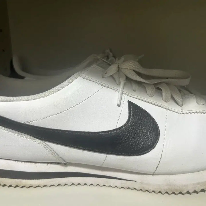 [BUNJANG] Nike Cortez White Black Sneakers / 나이키 코르테즈 흰검 운동화
