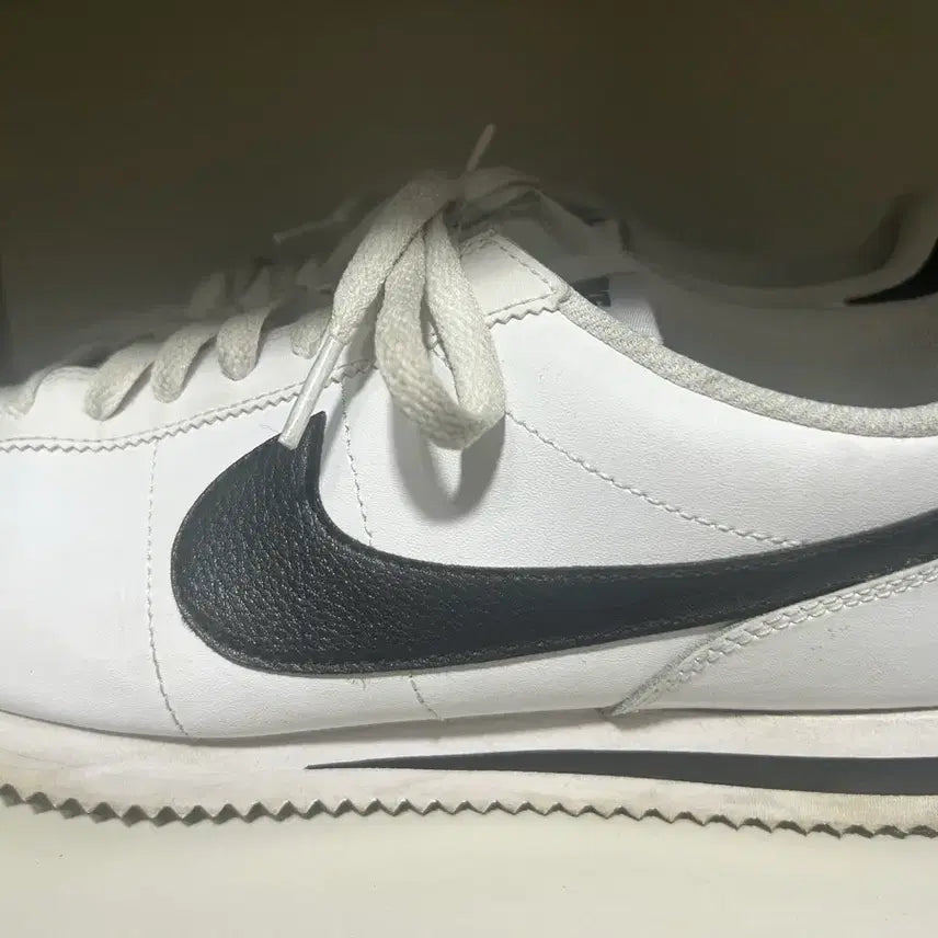 [BUNJANG] Nike Cortez White Black Sneakers / 나이키 코르테즈 흰검 운동화