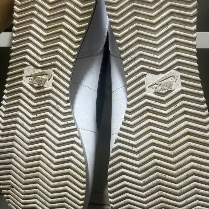 [BUNJANG] Nike Cortez White Black Sneakers / 나이키 코르테즈 흰검 운동화