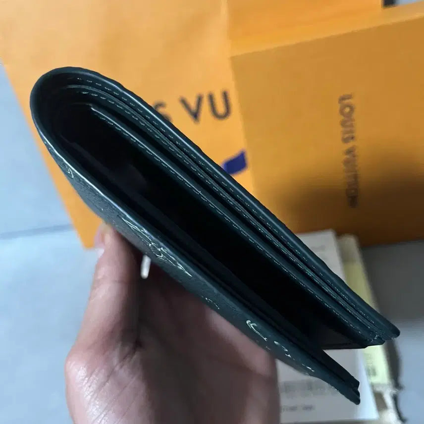 [BUNJANG] Louis Vuitton Eclipse Shadow Multiple Wallet / [새상품급,풀구성] 루이비통 이클립스 쉐도우 멀티플월릿 반지갑