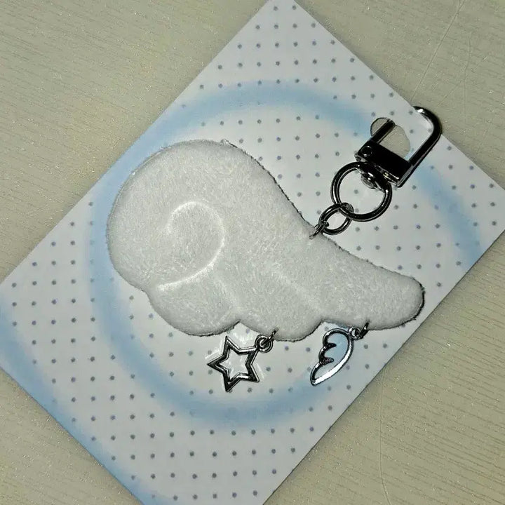 [BUNJANG] Angelcore Wing Piercing Keychain / 엔젤코어 날개 키링 피어싱 날개 판매합니다.