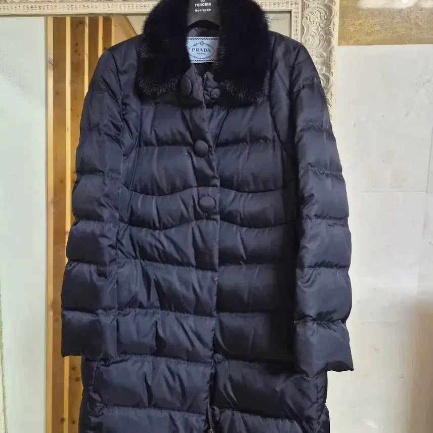 [SOLD OUT] 프라다 밍크퍼 카라 패딩 코트
