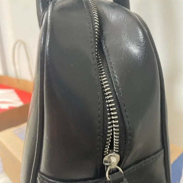 [SOLD OUT] 르아보네 미라쥬백 블랙 가죽 숄더백