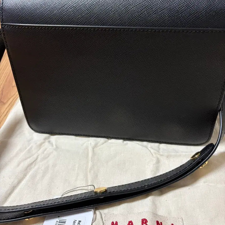 [BUNJANG] Marni Trunk Bag Medium Black / 마르니 트렁크백 미디움 사이즈 블랙