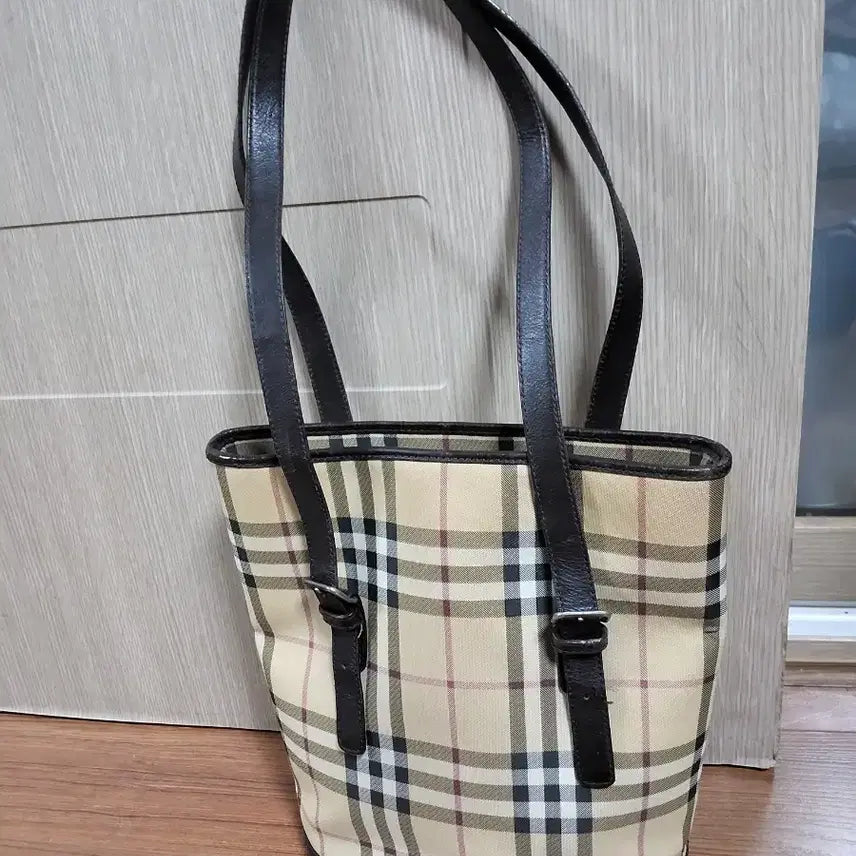[BUNJANG] Burberry Check Pattern Tote Shoulder Bag / 버버리 체크 토트백 숄더백