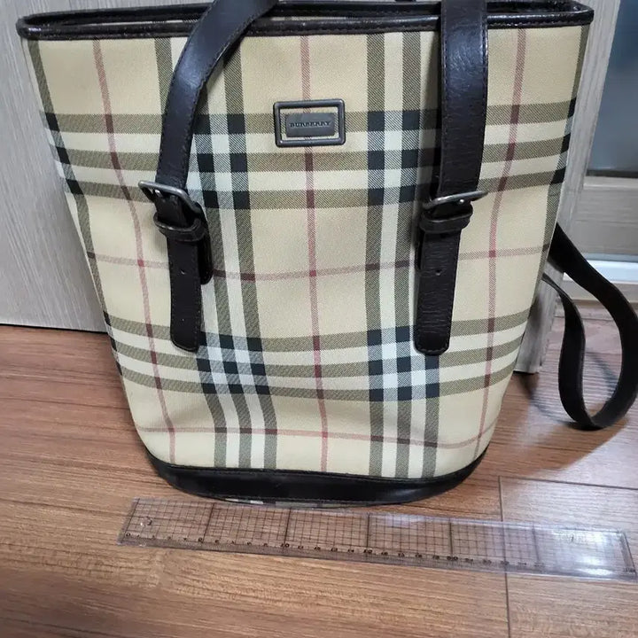 [BUNJANG] Burberry Check Pattern Tote Shoulder Bag / 버버리 체크 토트백 숄더백