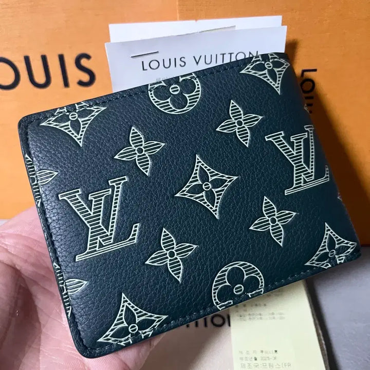 [BUNJANG] Louis Vuitton Eclipse Shadow Multiple Wallet / [새상품급,풀구성] 루이비통 이클립스 쉐도우 멀티플월릿 반지갑
