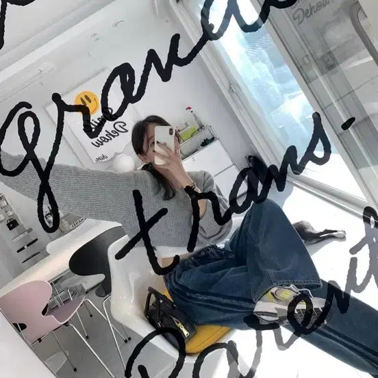 [BUNJANG] Dehau Crop V-Neck Knit Sweater / [드하우] 콩브이니트 크롭브이넥니트