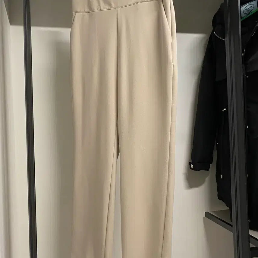 [BUNJANG] Beige Elastic Waist Pants / 베이지 뒷밴딩 바지