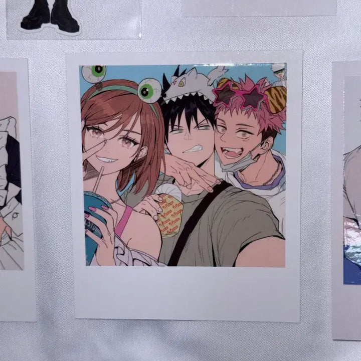 [BUNJANG] Polaroid / 주술회전 비공굿 타타님 폴라로이드