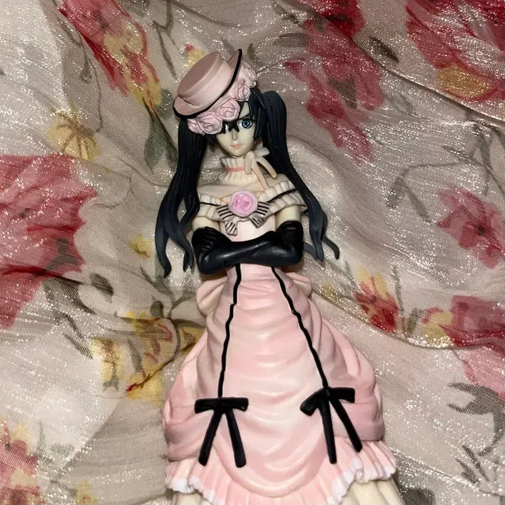 [BUNJANG] Black Butler Ciel Phantomhive Cross-dressing Mini Figure / 흑집사 울새 시엘 여장 미니 피규어 고전 희귀 미소녀 피규어