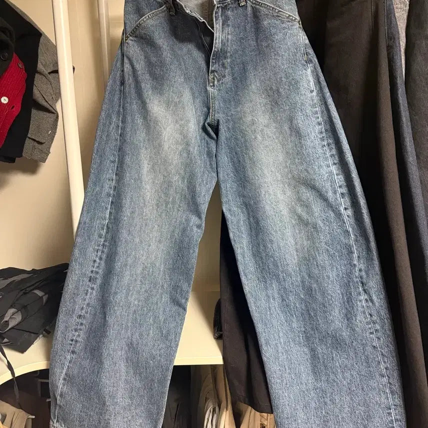 [BUNJANG] Hatching Room Wide Curve Jeans Size 2 / 해칭룸 와이드 커브진 2