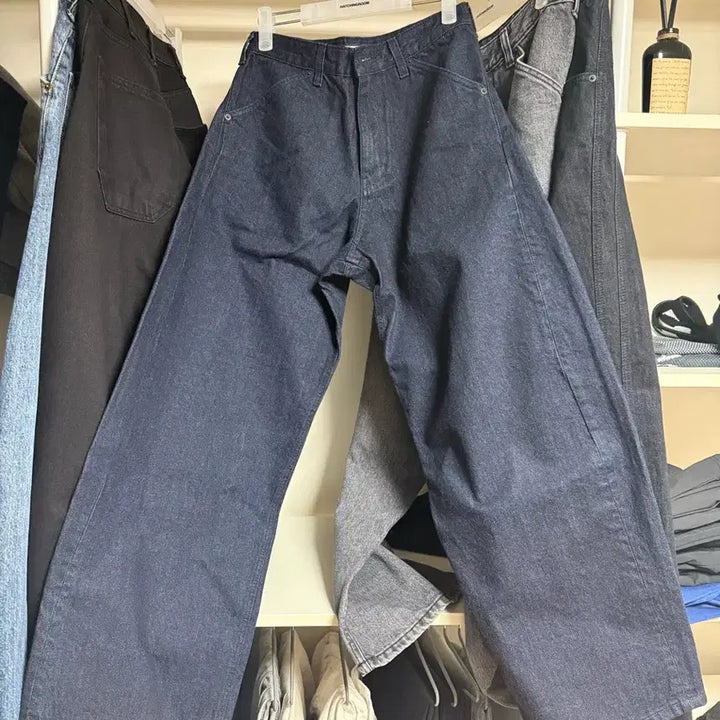 [BUNJANG] Hatching Room Wide Curve Jeans Size 2 / 해칭룸 와이드 커브진 2