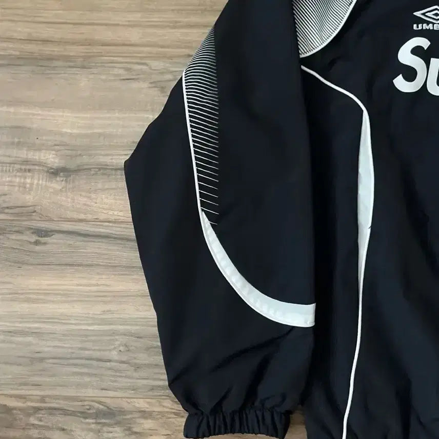 [BUNJANG] Supreme x Umbro Track Jacket Black / 슈프림 x 엄브로 트랙 자켓 블랙 - 22SS