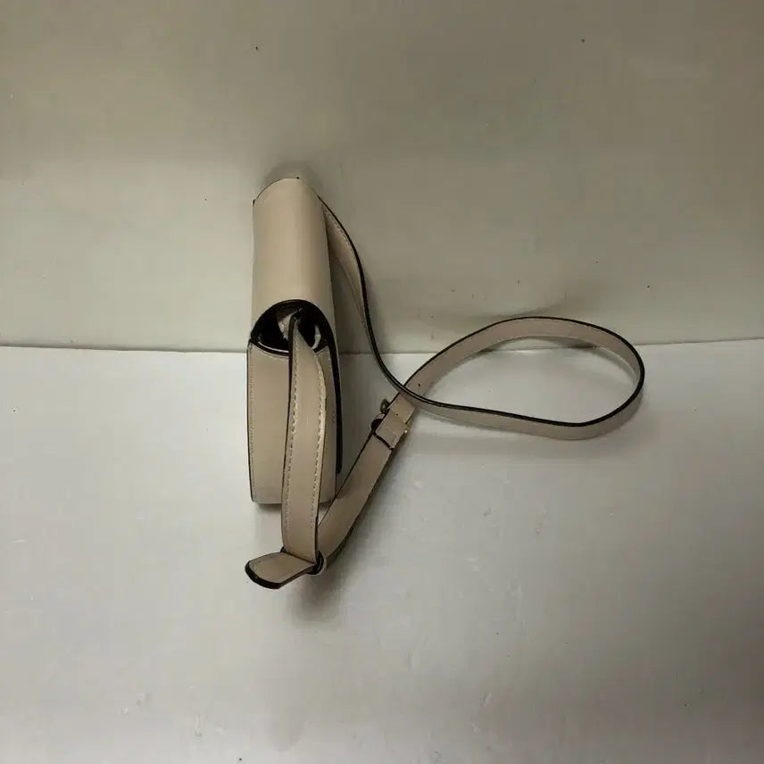 [BUNJANG] LAP Crossbody Bag / LAP 크로스백@9972