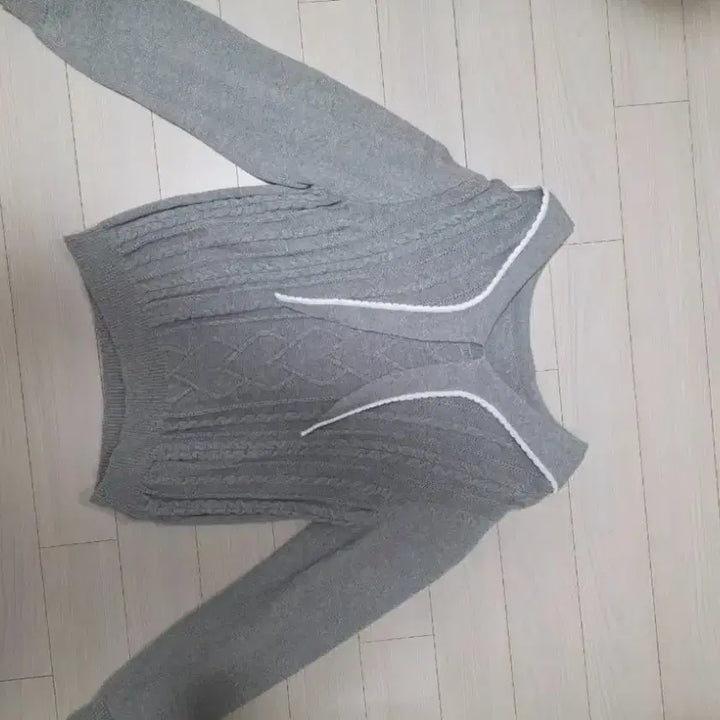 [BUNJANG] SemeuaDeu Sailor Knit Top / 쎄무아듀 세일러 니트 Gray knit point collar top