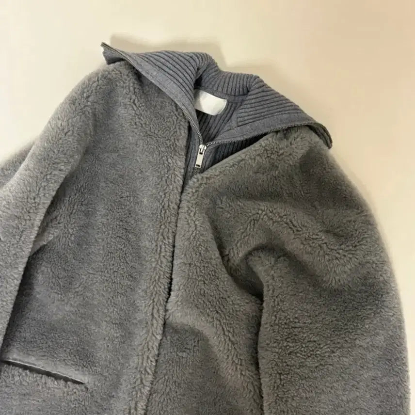 [BUNJANG] Groove Huf Moutsang Coat &amp; Neck Cover / 그로브 그로브스토어 huf 허프 무스탕 코트 자켓+ 아위 넥커버