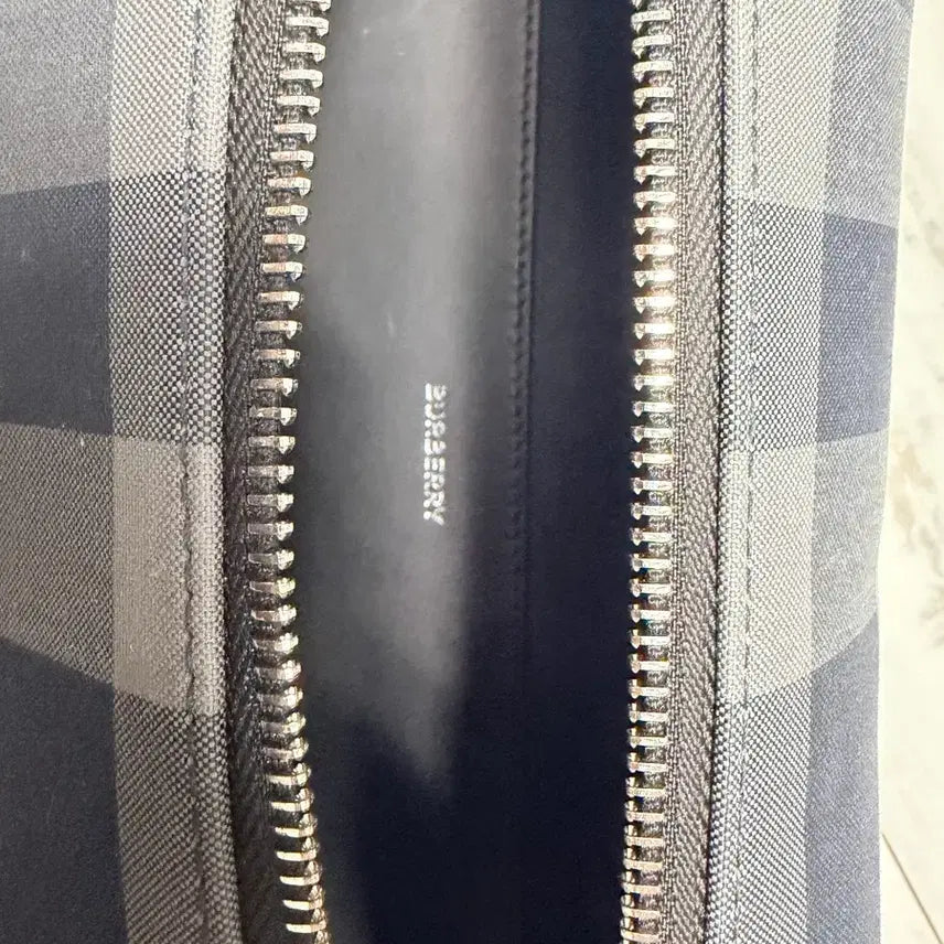 [BUNJANG] Burberry Sonny Medium Check Crossbody Bag / 버버리 소니 미디엄 체크 크로스백(남녀공용)