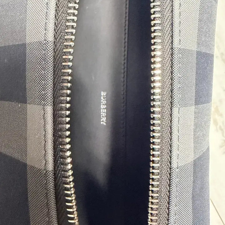 [BUNJANG] Burberry Sonny Medium Check Crossbody Bag / 버버리 소니 미디엄 체크 크로스백(남녀공용)
