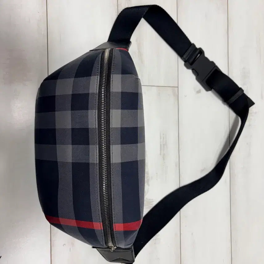 [BUNJANG] Burberry Sonny Medium Check Crossbody Bag / 버버리 소니 미디엄 체크 크로스백(남녀공용)