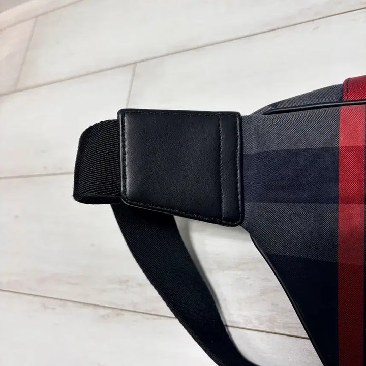 [BUNJANG] Burberry Sonny Medium Check Crossbody Bag / 버버리 소니 미디엄 체크 크로스백(남녀공용)