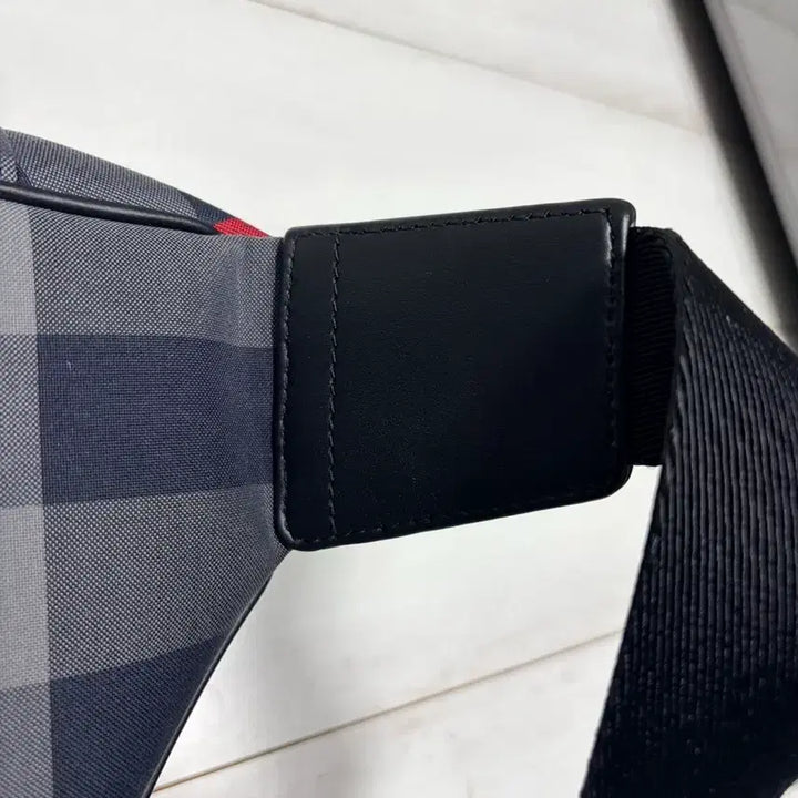 [BUNJANG] Burberry Sonny Medium Check Crossbody Bag / 버버리 소니 미디엄 체크 크로스백(남녀공용)