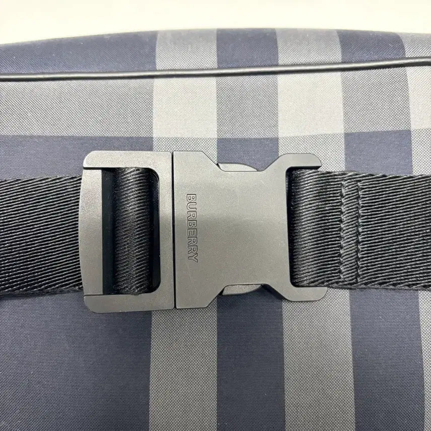 [BUNJANG] Burberry Sonny Medium Check Crossbody Bag / 버버리 소니 미디엄 체크 크로스백(남녀공용)