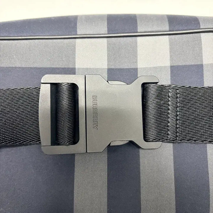 [BUNJANG] Burberry Sonny Medium Check Crossbody Bag / 버버리 소니 미디엄 체크 크로스백(남녀공용)