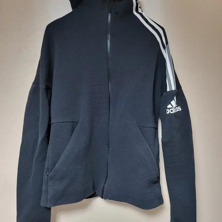 [BUNJANG] Adidas Three-Stripe Training Set Black / 아디다스 삼선zen 트레이닝복 세트 블랙