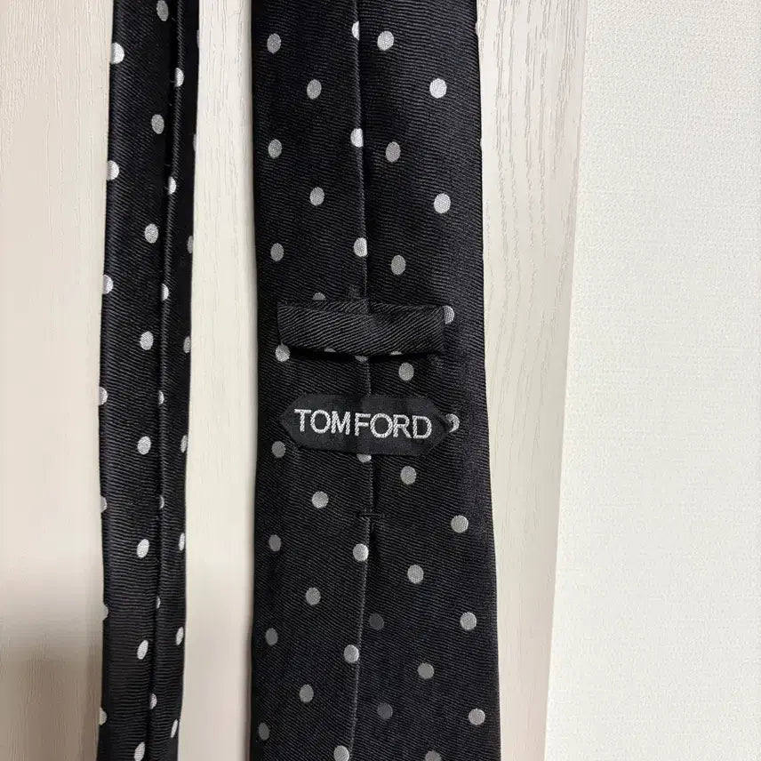 [BUNJANG] Tom Ford Dot Tie / 톰포드 도트 타이 판매합니다.
