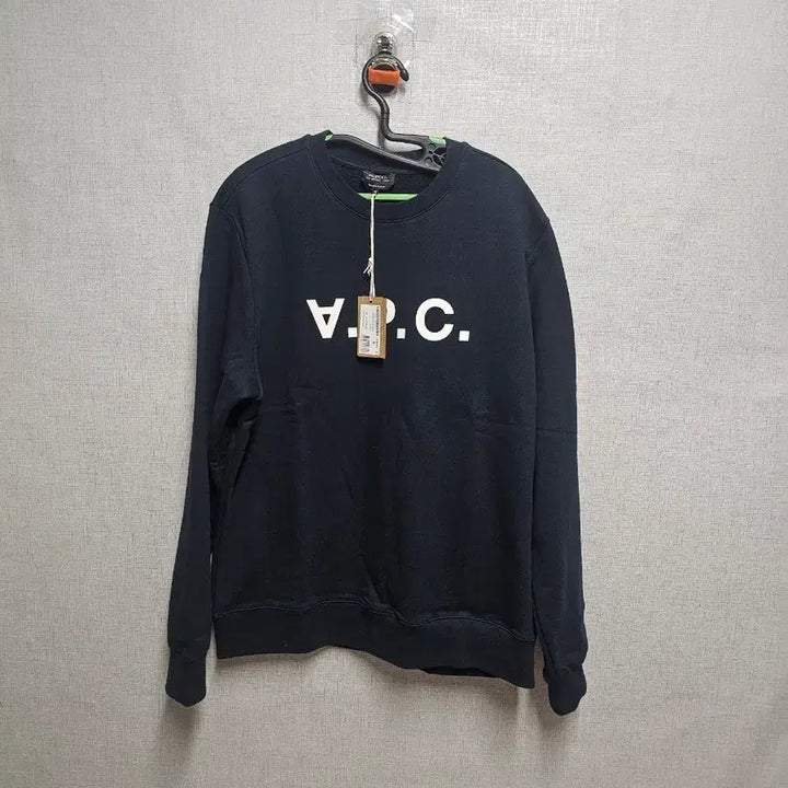 [SOLD OUT] A.P.C. 로고 맨투맨 네이비xl