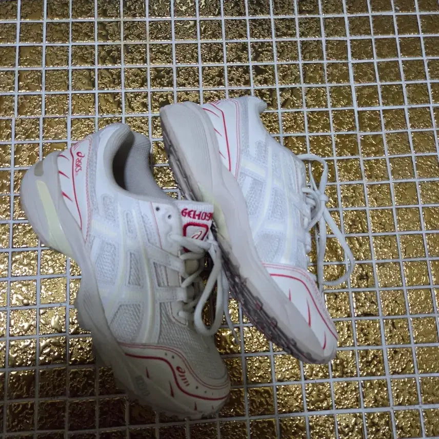 [BUNJANG] Asics Gel 1090 Sneakers / 아식스 운동화 235