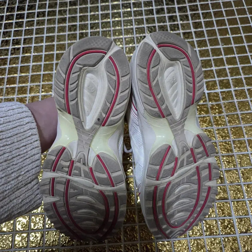 [BUNJANG] Asics Gel 1090 Sneakers / 아식스 운동화 235