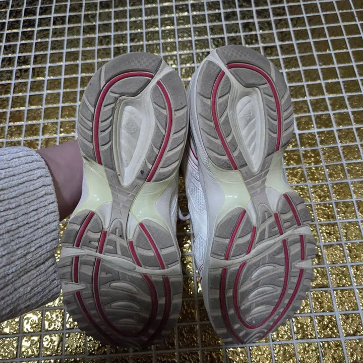 [BUNJANG] Asics Gel 1090 Sneakers / 아식스 운동화 235