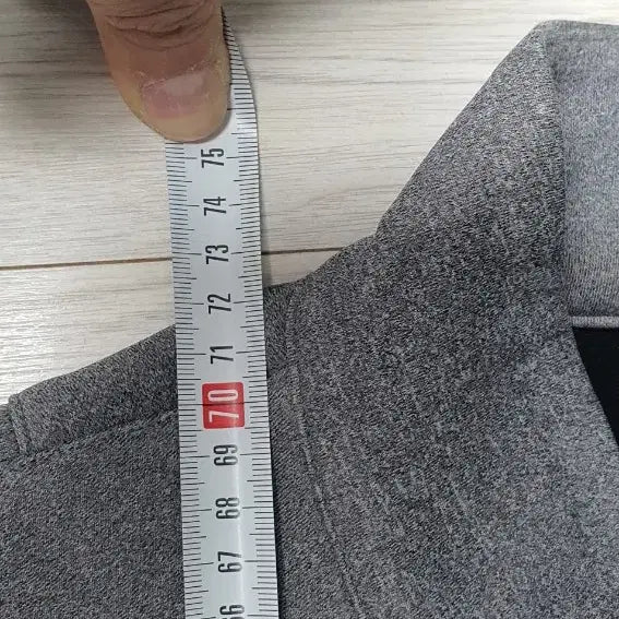 [BUNJANG] Descente Training Jersey Gray 110 (Used) / 데상트 정품(얇은기모) 트레이닝져지 110호(58X72cm)드라이완료!