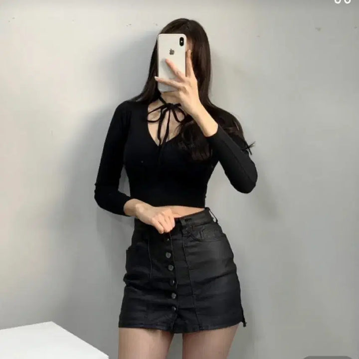 [BUNJANG] Hiniqu Ribbon Strap Crop Top / 새제품) 히니크 리본스트랩 크롭티