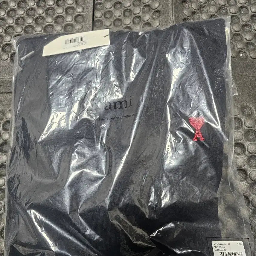 [SOLD OUT] 아미 스몰 하트 블랙 후드티 XL 새상품