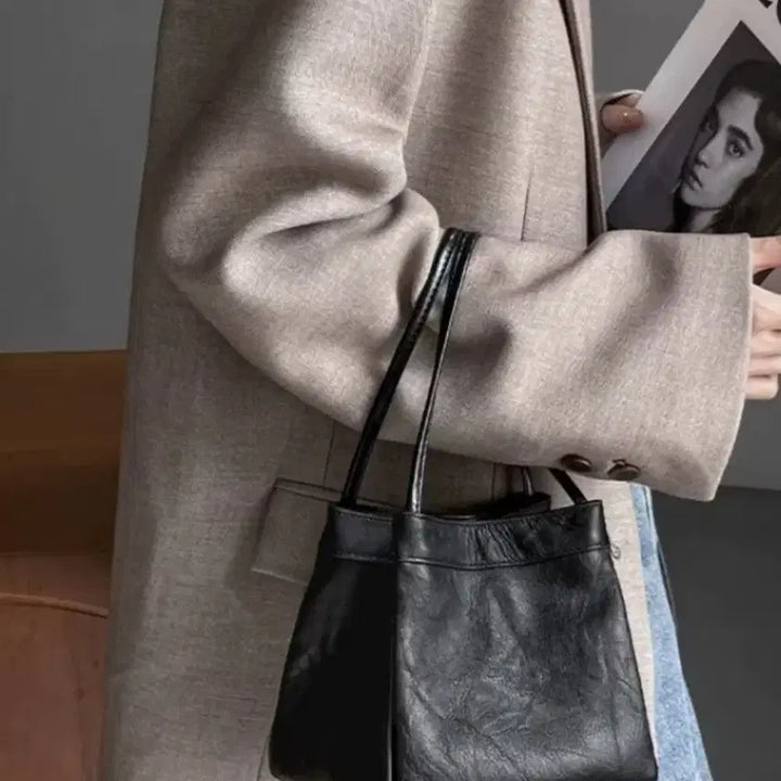 [BUNJANG] Black Leather Tote Bag / 새상품 블랙 레더 토트백