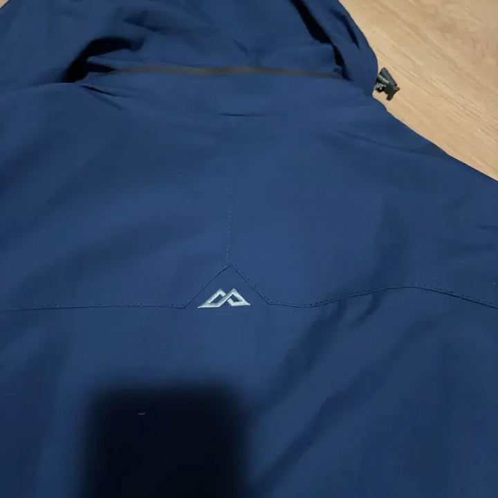 [SOLD OUT] 카트만두 바람막이 자켓