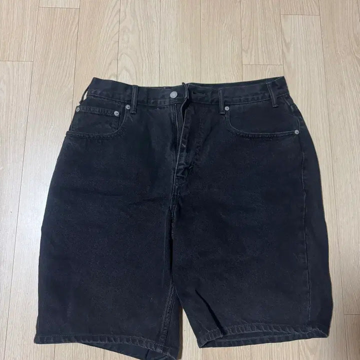 [BUNJANG] thisisneverthat Shorts / 디스이즈네버댓 디네댓 반바지