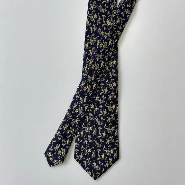 [BUNJANG] Ferragamo Silk Necktie / 페레가모(Ferragamo) 명품 정품 넥타이