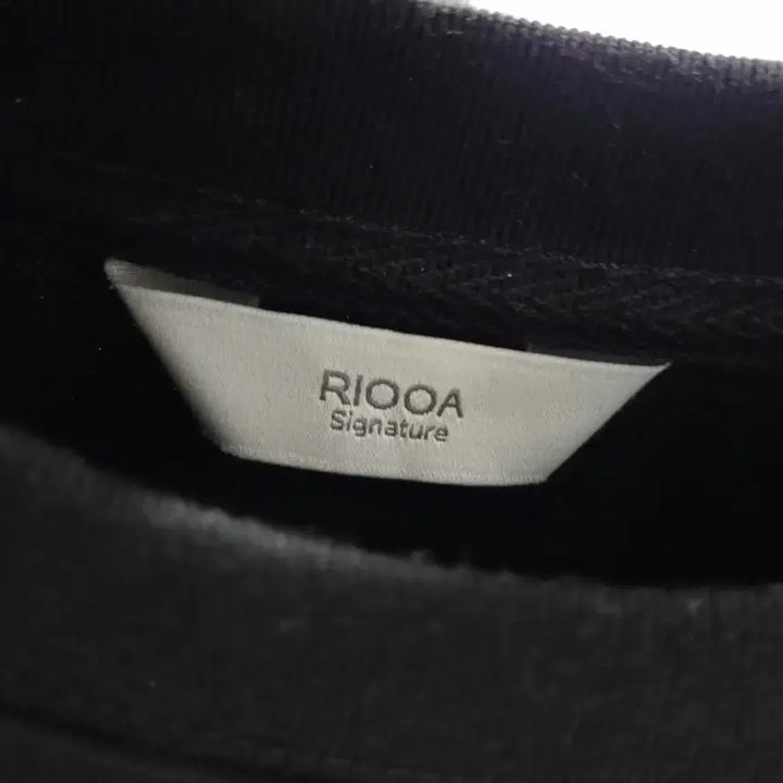 [BUNJANG] Rioa Signature Long Sleeve Black S / 리우아 시그니처 롱슬리브 긴팔 블랙 s