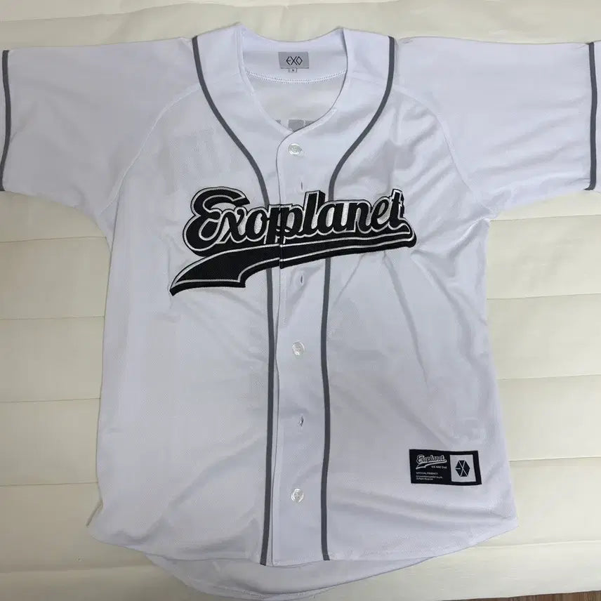 [BUNJANG] EXO Baekhyun Baseball Uniform (Old Version) / 엑소 백현 야구잠바 야구 유니폼 S size (구버전)