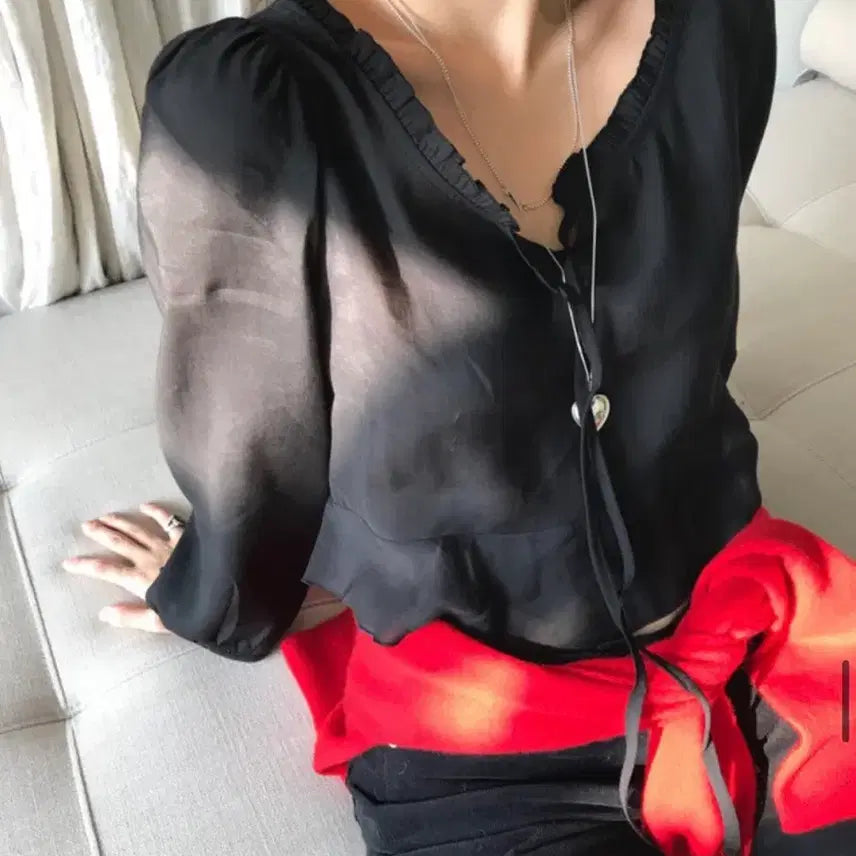 [BUNJANG] DeWill Riet 니에 Blouse / 드윌 블라우스