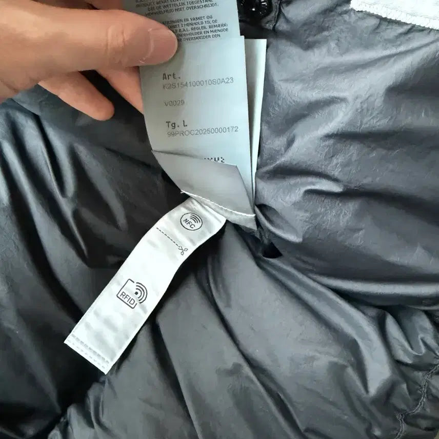 [BUNJANG] Stone Island Crinkle Reps 25FW Padded Jacket / [L] 스톤아일랜드 크링클랩스 25fw 패딩