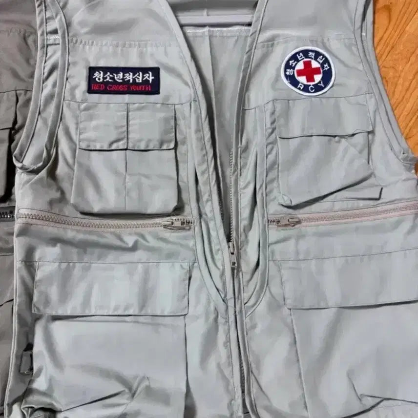 [BUNJANG] RCY Red Cross Youth Vest / 대한적십자사조끼 rcy조끼
